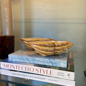 Pair of Shell-Shaped Ceramic Trinket Dishes – Coastal Decor