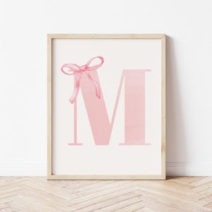 impressão inicial do monograma carta personalizada arte de parede do berçário decoração do berçário do monograma rosa laço impressão inicial arte de parede do berçário feminino laço rosa personalizado