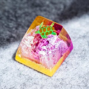Turtle With Purple Coral Keycap, Artisan Ocean Keycap, Cute Jellyfish Keycap for MX Cherry Mechanical Keyboard, Handmade Gift for Gamer
