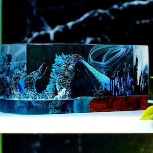 Go.dzi.lla harsnachtlampje – handgemaakte King Monster Diorama-lamp, gamingkamerdecor, bureaulamp en uniek cadeau voor kinderen, verjaardagscadeau