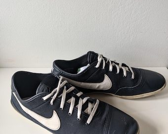 Zapatillas Nike vintage, zapatillas deportivas casuales para hombre y ropa deportiva retro, ropa y calzado vintage para hombre de los años 80