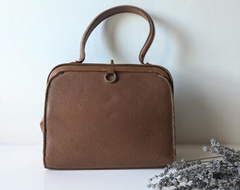 French vintage handbag, brown leather handbag with internal pockets, circa 1960s