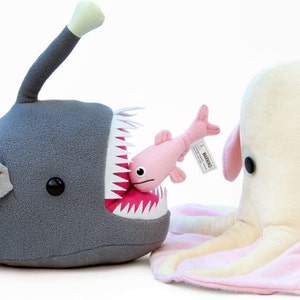 Mariana the Anglerfish and Chummy the Lanternfish Glow in the Dark Stuffed Animal Plush Toy image 5