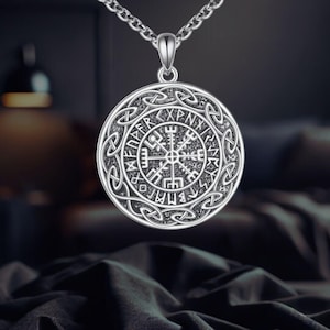 Helm of Awe Viking Necklace 925 Sterling Silver Vegvisir Necklace Celtic Jewelry for Men Women
