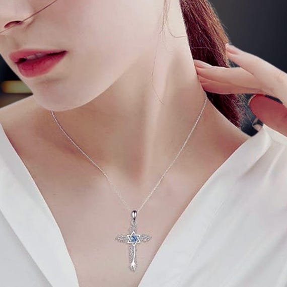 Collar Dije Nudo De Bruja Celta Con Zirconia Plata Ley 925 Luna Alto Ancho 2 3 Cm X 1 3 Cm