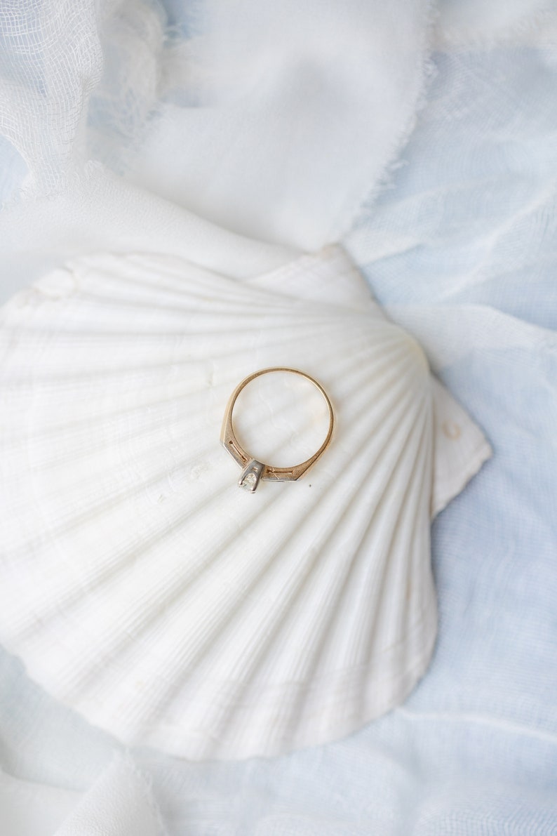 14k Gelb und Weißgold Art Deco Diamant-Verlobungsring, 1920er Jahre, Vintage-Engagment, Diamant-Verlobung, Antiker Ring, ERLE Bild 3