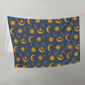 Sun and Moon Blanket, Celestial Themed Throw Blanket, Astrology-Inspired Fleece, Boho Sun and Moon Decor, Starry Night, Astrology Lovers