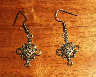 Steampunk/Victorian/Renfair filigree bronze colored earrings