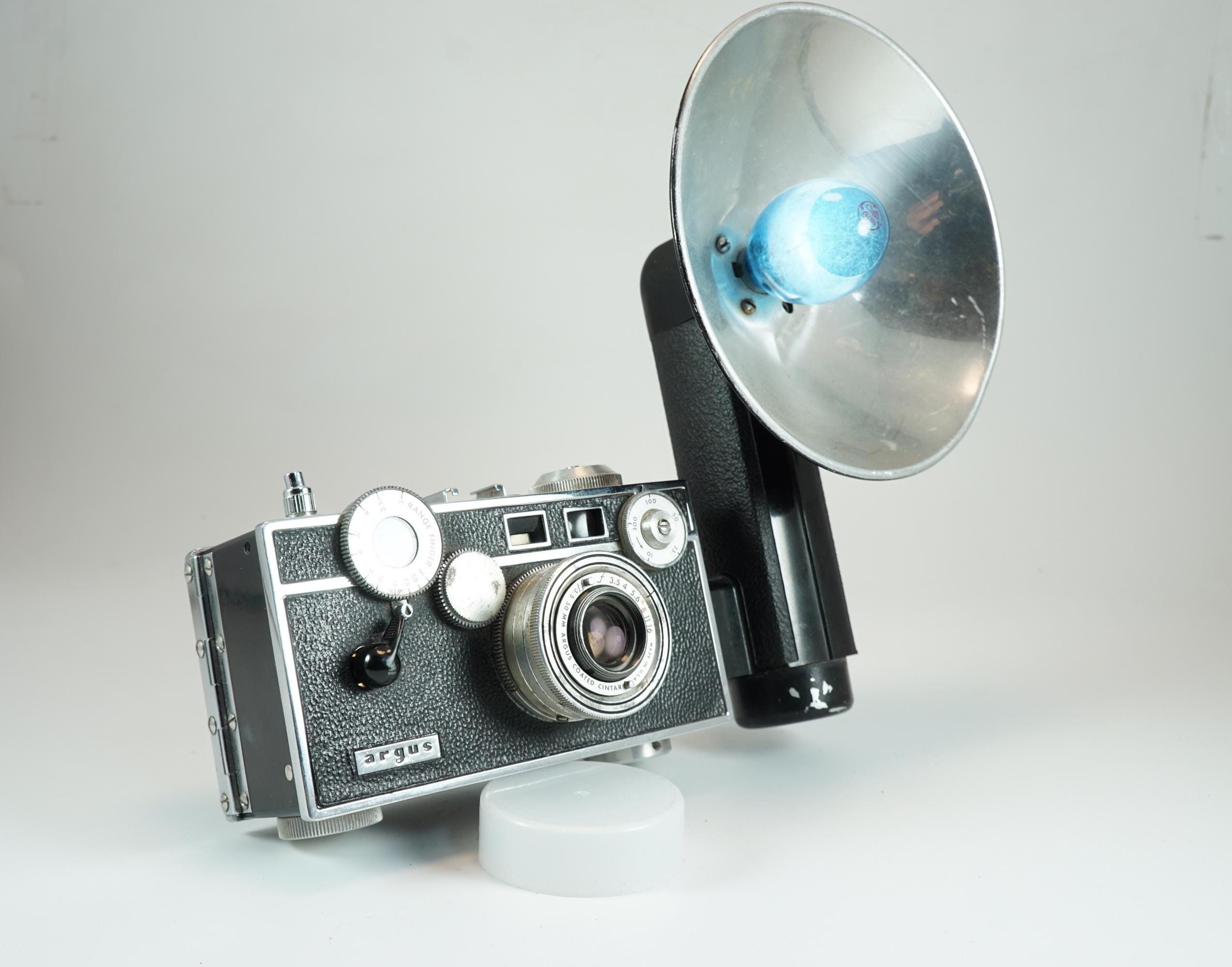 argus C3 COATED CINTAR 50MM f/3.5 革ケース付 argus C3 COATED CINTAR 50MM f/3.5 革ケース付 Amazon.com : Argus C3