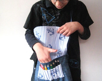 Blue and White Messenger Bag with Mini Colouring Pencils and FREE Badges