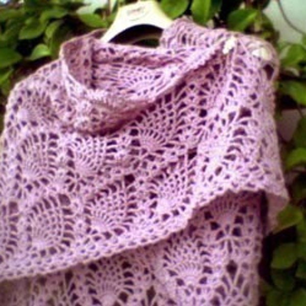 Patrón de chal de crochet con encaje de piñas en pdf