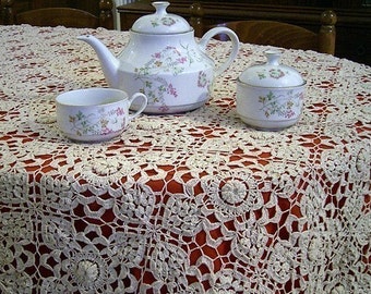 Irish crochet Lace Tablecloth  pattern pdf