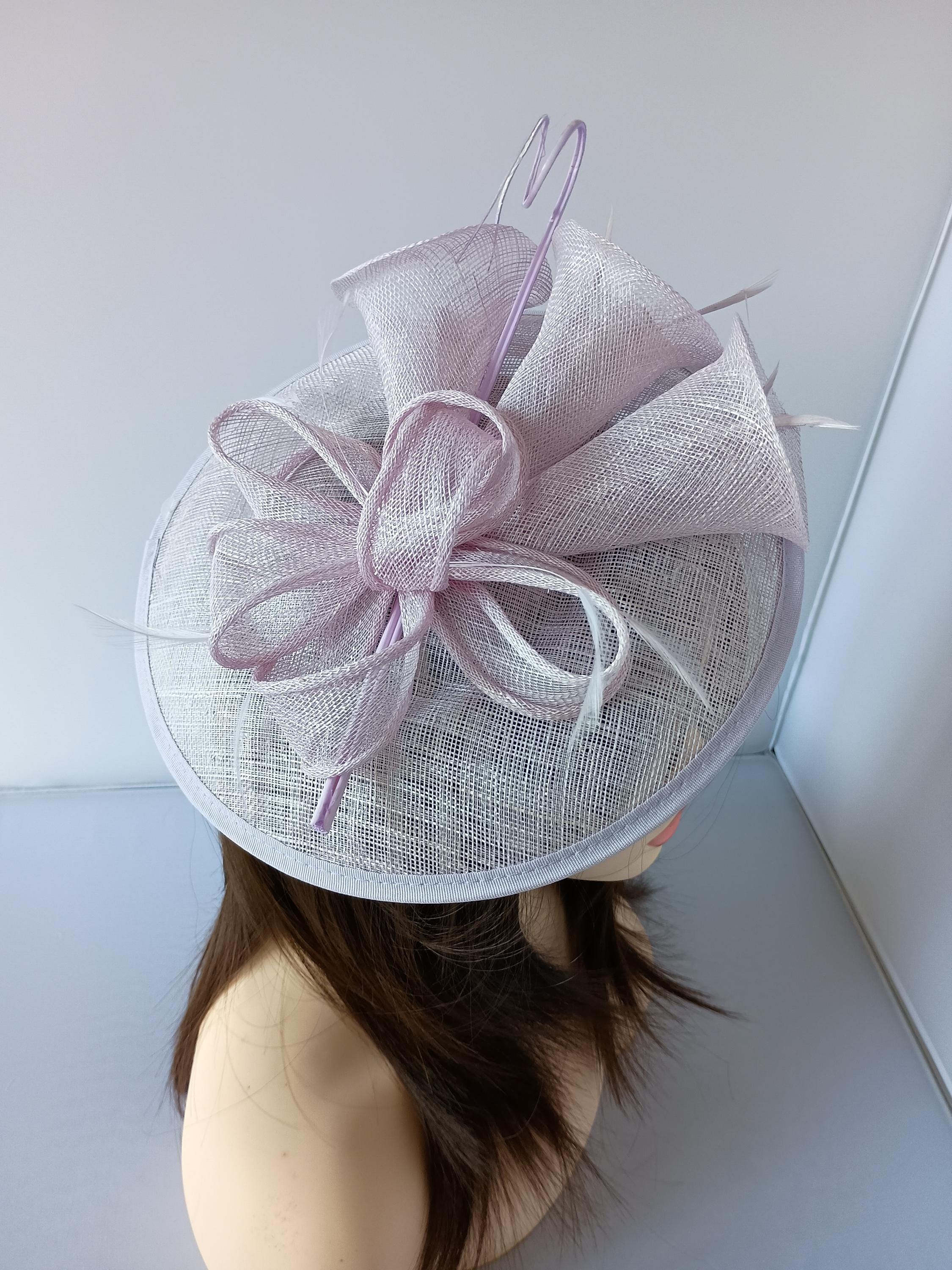 Chapeau Fascinator Avec Voile Et Fleur Sinamay - Gris Argenté/violet, Courses, Mariage