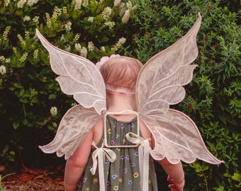 Enchanted Noe Faye Fairy Wings, alas de hada para niños pequeños, alas infantiles, alas para adultos, disfraz de hada, accesorio de fotografía, fotos familiares de hadas