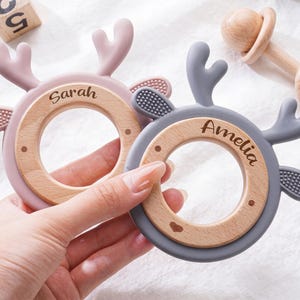 Anillos de dentición personalizados para bebés, mordedor de silicona con nombre personalizado, juguete sensorial de anillo de madera, anillo de dentición de silicona grabado, regalo para recién nacidos imagen 14