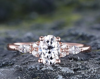 Vintage Oval Moissanite Engagement Ring 14K Rose Gold Cluster Bridal Promise Ring Unique Customized Wedding Band for Women Anniversary Gift