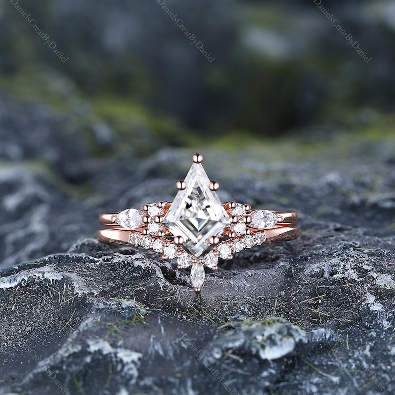 Moissanite Stacking Ring Set Kite Moissanite Ring Rhombus Shape Ring Rose Gold Women V Shape Ring Customized High Quality Ring Set Her Gift