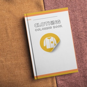 Może przedstawiać: Biała książka do kolorowania z żółtą okładką i tekstem "Clothing Coloring Book". Okładka zawiera żółte koło z białym obramowaniem i białą ilustrację koszuli z kieszenią.