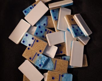 DOMINOES
