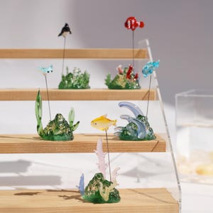 Handmade Glass Fish with Coral, Ocean Sea Miniature Fish Tank Decor Clownfish Devil Fish Aquatic Submarine Tropical Fish Dolphin Aquarium