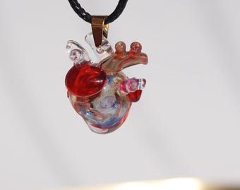 Handgemaakte glazen harthanger, hartketting, rood glazen harthanger, hartsieraden, glazen hart, glaskunst, Valentijnsdagcadeau voor haar