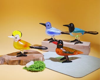 ガラスの鳥、手吹きガラスの鳥の置物、ガラスの鳥の飾り、アートガラス