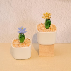 Crafted Glass Cactus Figurine, Glass Potted Plants, Colorful Desktop Decor,Stained Glass, Cactus Lover,Artificial House Plant,Car Decoration