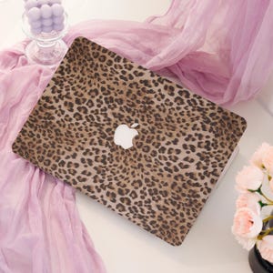 Custodia per MacBook con stampa leopardata, cover per laptop con motivo animalier di tendenza, guscio rigido protettivo per MacBook Air Pro 13 14 15 16 pollici, idea regalo leopardata