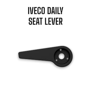 Pode incluir: Alavanca do assento IVECO DAILY preta. A alavanca é de cor preta sólida com uma pega plana e alongada e uma extremidade circular com três orifícios. O texto "IVECO DAILY SEAT LEVER" é exibido acima da alavanca em letras pretas em negrito.