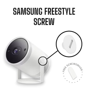 以下が含まれることがあります： 白いSamsung Freestyleプロジェクター、黒いレンズ付き、白いスタンドに取り付けられています。画像には、白いネジのクローズアップと無料のドライバーグラフィックが含まれています。「SAMSUNG FREESTYLE SCREW」というテキストが上部にあります。