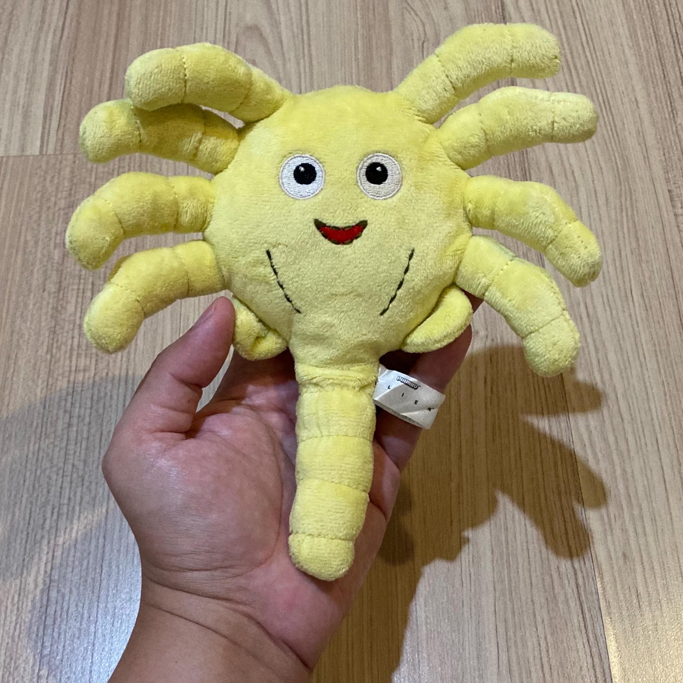 Kidrobot Alien Facehugger 7.5” Plush - Xenomorph Horror Doll - Etsy