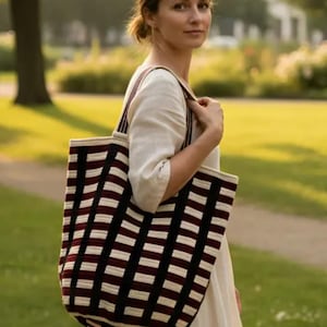 コロンビアのワユウトートバッグ – 職人の手織りモチラショッパー、ベージュ＆ブラック