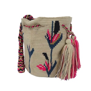 Wayuu bag medium size flowers design handmade with exclusive original bag Colombian mochila crochet shoulder bag nature inspired tassels
