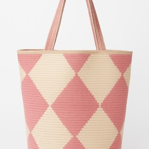 Unique Handmade Wayuu tote Bag – Colombian Artisan Tote, Colorful pink Boho Shopper, Perfect Gift, Durable & Stylish made to order