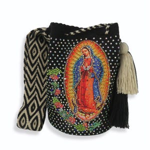 Guadalupe Jungfrau Wayuu Tasche mit Kristallen verzierte Strass große handgemachte kolumbianische Tasche, bunte häkeln Crossbody religiöses mochila