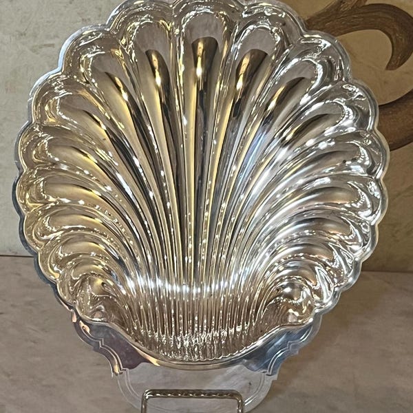 Plat coquillage plaqué argent 33 cm Wm Rogers, pièce de service plaquée argent William Rogers, plat coquillage argent antique