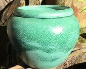 African Violet pot, large, round, tapered, semi matte, turquoise, blue, self watering, modern, minimalist, Violet pot