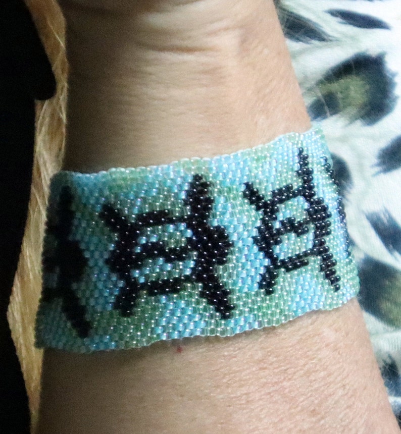 Instant Down Load Honu Sea Turtle Bracelet Odd Count Peyote PDF pattern with FREE Basic Peyote Tutorial included image 6