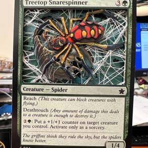 Tarjeta 3D de MAGIC THE GATHERING Treetop Snarespinner: tarjeta de arte de MtG para exhibición