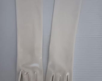 Guantes de satén color marfil, 19 pulgadas de largo