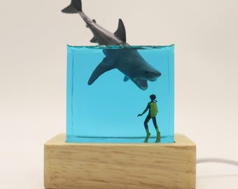 Scuba Diver Night Light,Shark Resin Lamp,Ocean Epoxy Resin Night Light,Blue Ocean Lamp,Unique Craft,Whale Home Decor,Handmade Christmas Gift