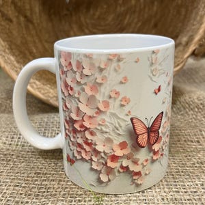 Tazza -Mug in ceramica con  Farfalle in 3D rosa