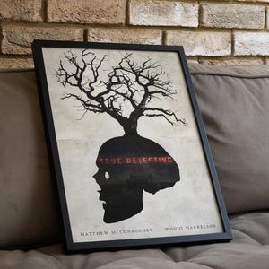 True Detective Poster - Arte da Parete Crime Drama, Stampa Minimalista, Idea Regalo per Fan delle Serie TV