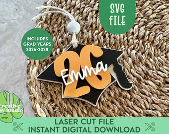 2026 Abschluss Auto Anhänger SVG, Klasse von 2026 Ornament, Abschluss Andenken Geschenk, Senior Nacht Geschenk, Glowforge Grad SVG, Teen Geschenk SVG, Xtool