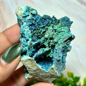 Specimen chrysocolla - Blue chrysocolla - Gemstone weight 39 grams