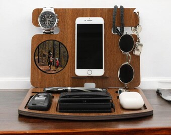 Personalized Mens Gift, Wooden Docking Station, Anniversary Gifts for Men, Gifts for him, Mens Anniversary Gift, Boyfriend Gift, Wood Valet