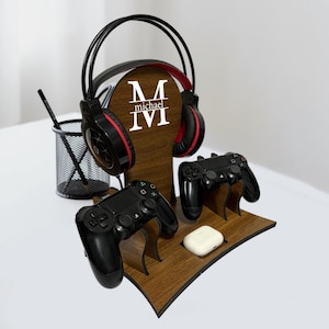 Personalized Wooden Headphones Holder and Controller Stand, Controller and Headset Stand, Headphones and Gaming Controller Holder Stand