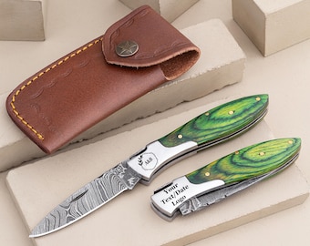 Handgemaakt damast zakmes met groen houten handvat stalknecht cadeau cadeau voor vriend jubileum cadeau Thanksgiving cadeau kerstcadeau