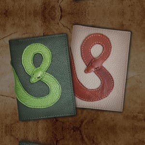 Funda de pasaporte de piel auténtica con diseño de serpiente para documentos, regalo personalizado