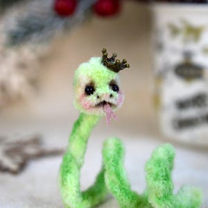 Miniature Pipe Cleaner Snake Video Tutorial - Let's Make Snake using Pipe Cleaners - Pipe Cleaner Snake DIY Symbol 2025 image 10
